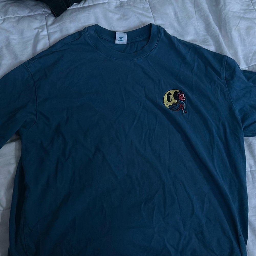 Graphic tee